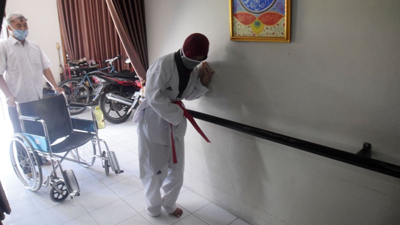 Potret Atlet Taekwondo Tetap Semangat Berlatih Meski Menderita Stroke - Bagian 1
