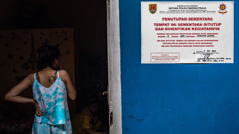 Penyegelan Ratusan Rumah di Cebolok Semarang Diwarnai Kericuhan - Bagian 3