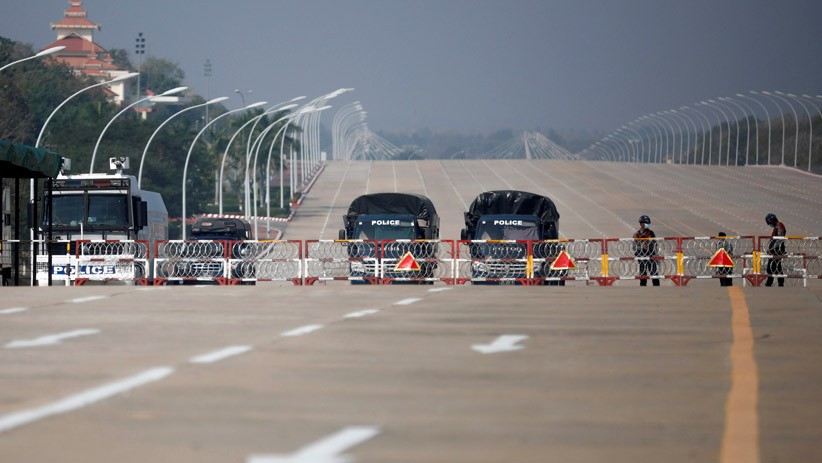 Myanmar Terapkan Darurat Militer, Begini Suasana Mencekam Jalanan Ibu Kota - Bagian 5