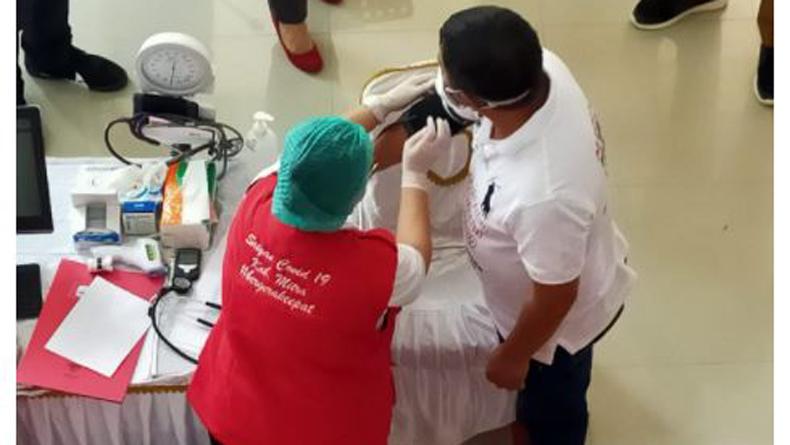 Hipertensi, Bupati Minahasa Tenggara James Sumendap Batal Disuntik Vaksin Covid-19