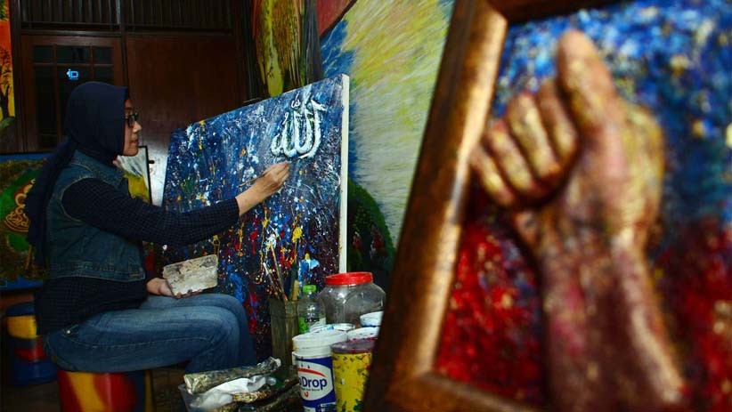 Lukisan Berbahan Dasar Serbuk Kayu Ini Dijual Rp45 Juta - Bagian 2