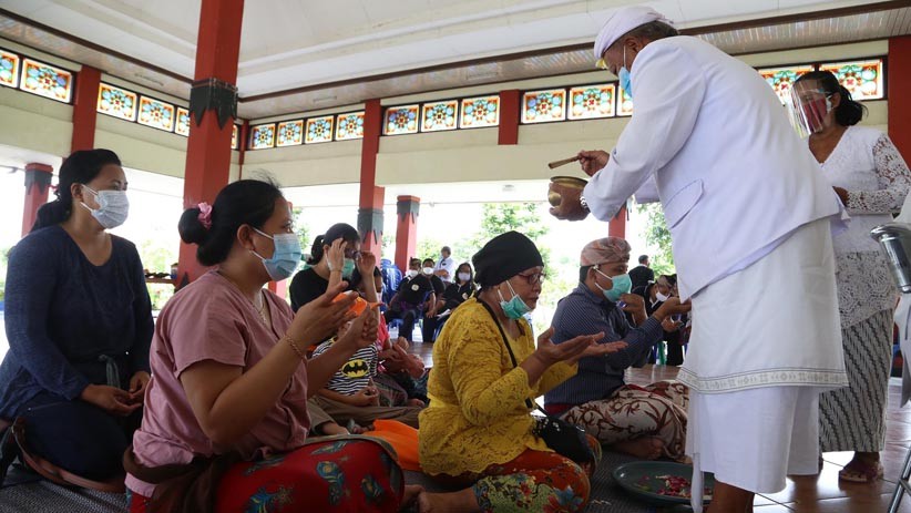 Suasana Haru Ritual Nitip di Geni, Prosesi Pembakaran Jenazah Korban Covid-19 - Bagian 5