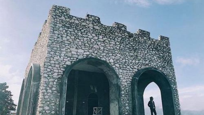 Video Mesum Sepasang Remaja di Benteng Ulanta Bikin Gempar Gorontalo 