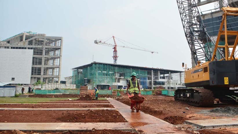 Progres Pembangunan Gedung Universitas Islam Internasional Indonesia - Bagian 1