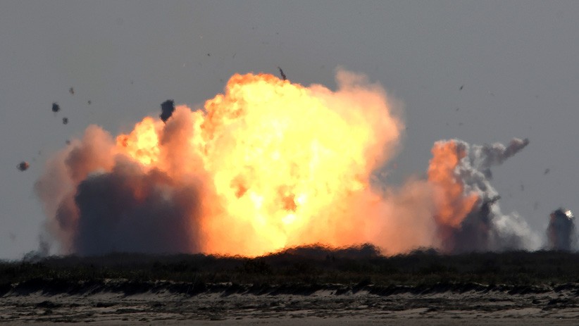 SpaceX SN9 Pembawa Manusia ke Bulan dan Mars Meledak saat Uji Coba - Bagian 1