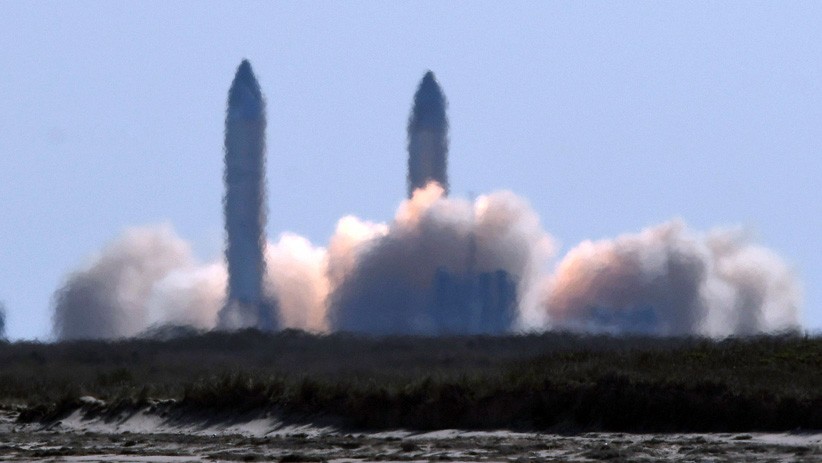 SpaceX SN9 Pembawa Manusia ke Bulan dan Mars Meledak saat Uji Coba - Bagian 4