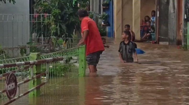 Bengawan Solo Meluap, Puluhan Rumah di Karanganyar Terendam Banjir