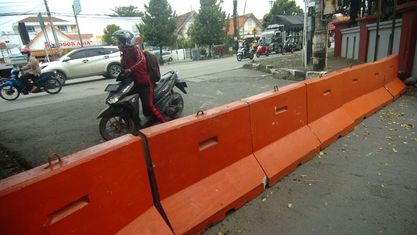 Persiapan Jawa Tengah di Rumah Saja, 21 Titik Jalan Kota Tegal Ditutup - Bagian 1