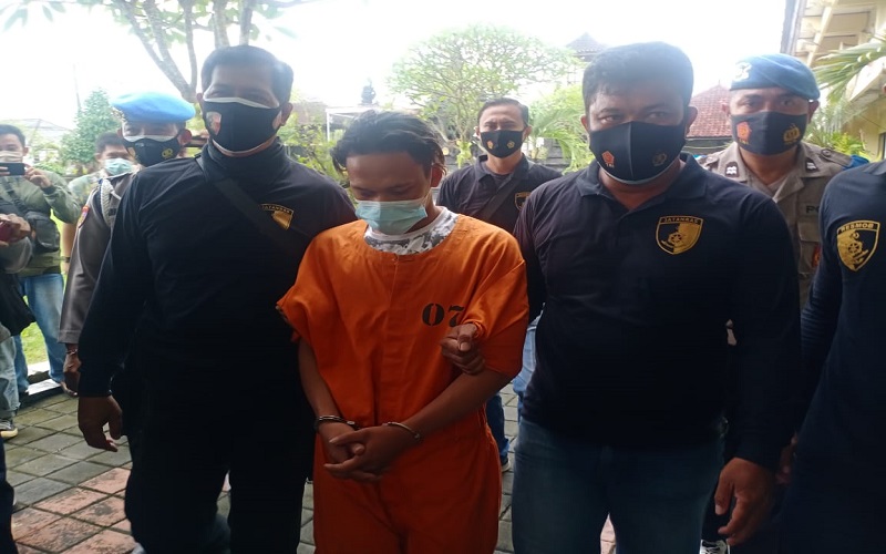 Polresta Denpasar Tangkap Pembunuh Pedagang Keripik Asal Banyuwangi di Bondowoso