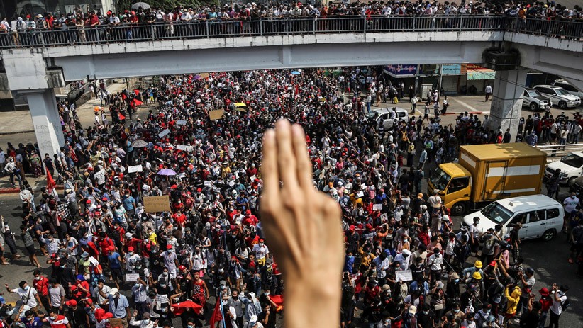 Puluhan Ribu Warga Myanmar Unjuk Rasa, Tuntut Aung San Suu Kyi Dibebaskan - Bagian 1