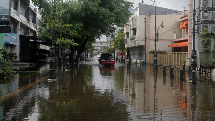 Kondisi Kawasan Kota Lama Semarang Masih Terendam Banjir - Bagian 2