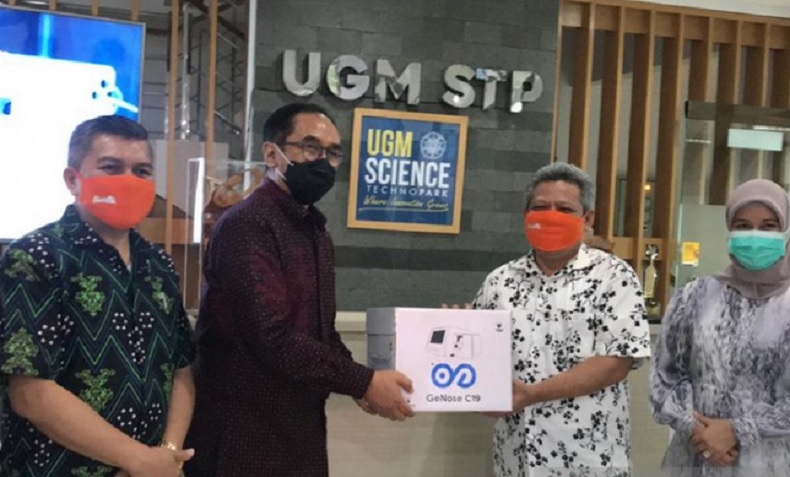 Datang Langsung ke UGM, Bupati Kubu Raya Pesan GeNose untuk Deteksi Covid-19