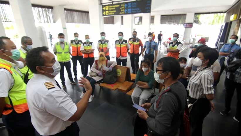Abu Vulkanik Gunung Raung Membuat Bandara Banyuwangi Kembali Ditutup  - Bagian 2