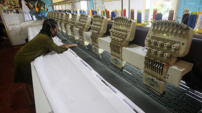 Omzet Jasa Pembuatan Bordir Menurun akibat Pandemi Covid-19 - Bagian 1