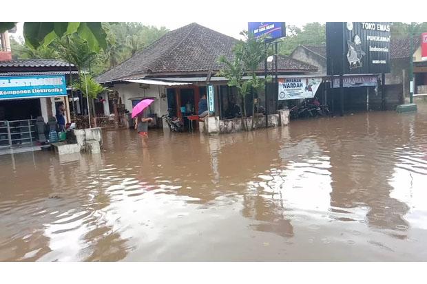 Kecamatan Tepus yang Terkenal Kekeringan Ini Sekarang Kebanjiran