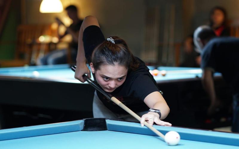 Senjata Nony Andilah Di Turnamen 9 Ball Hot Nine Latihan Keras Dan Percaya Diri Bagian 1