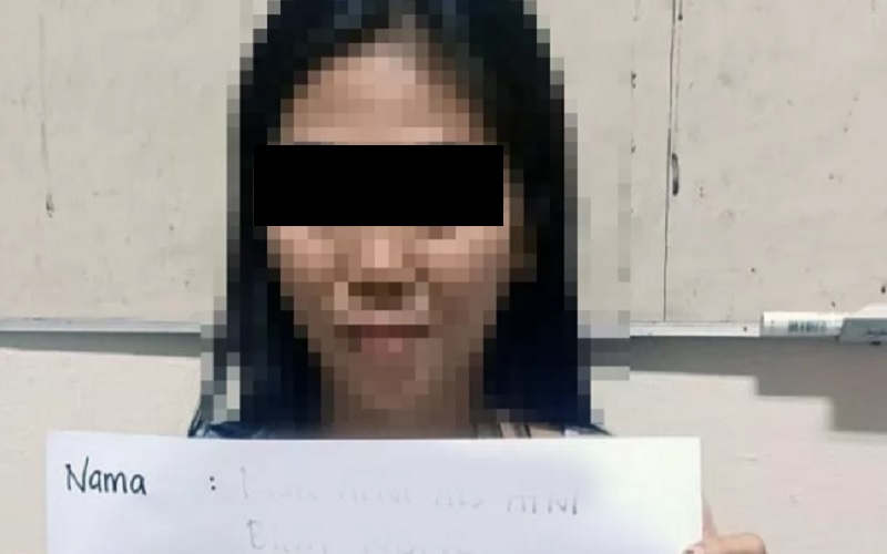 title Simpan Sabu Dalam BH, Ibu Rumah Tangga Ini Ditangkap Polisi Simpan Sabu Dalam BH, Ibu Rumah Tangga Ini Ditangkap Polisi