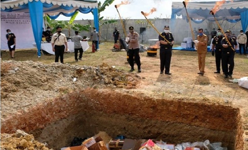 Bea Cukai Kualanamu Musnahkan Barang Ilegal Hasil Penindakan Senilai Rp368 Juta