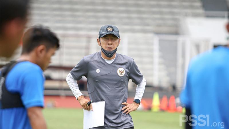 Pelatih Timnas Indonesia, Shin Tae-yong Positif Covid