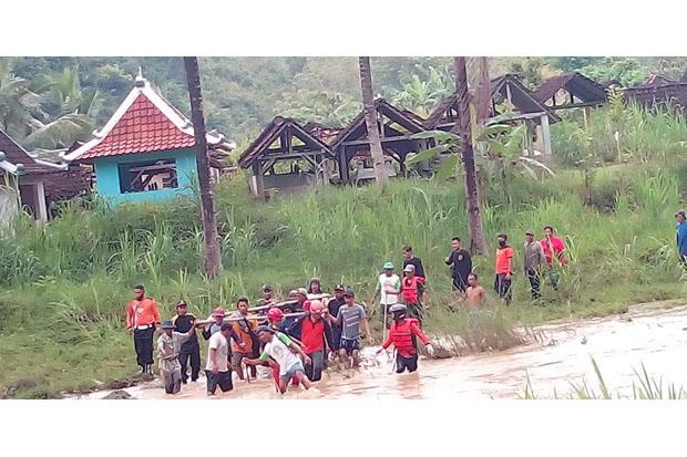  Terseret Arus Sungai, Warga Panggang Ditemukan Meninggal 1,5 Km dari Lokasi Tenggelam