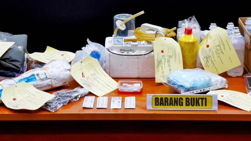 Pasangan Suami Istri Buka Praktik Aborsi Ditangkap Polda Metro Jaya - Bagian 3