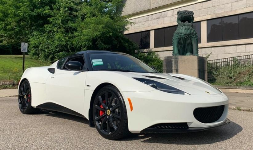 Mangkrak di Dealer 7 Tahun, Mobil Sport Lotus Terjual Rp980 Juta 