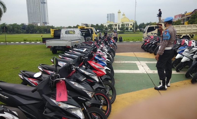 Polda Jatim Gagalkan Penyelundupan Kendaraan Hasil Kejahatan ke Timor Leste 