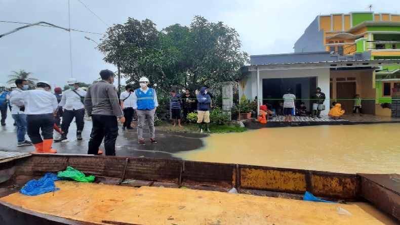 PLN Jabar Pastikan Jaringan Listrik 4 Daerah Terdampak Bencana Banjir Telah Pulih