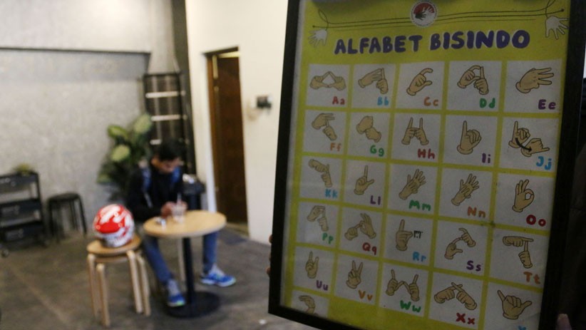 Seluruh Pegawai Kafe di Jakarta Ini Penyandang Disabilitas - Bagian 3