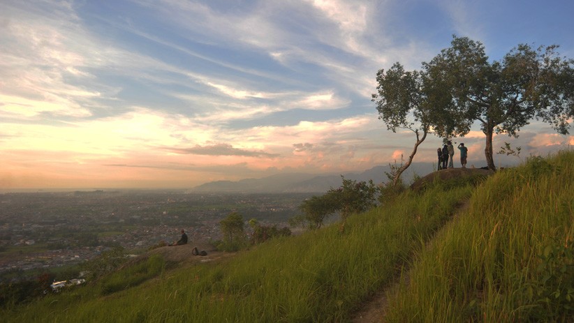 Menikmati Keindahan Panorama Kota Padang dari Bukit Nobita - Bagian 3