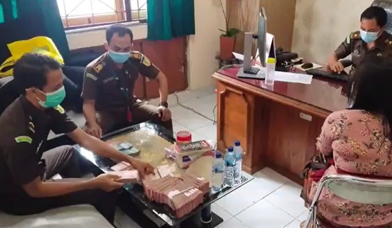 8 Pejabat Dinas Pariwisata Buleleng Jadi Tersangka Korupsi Dana Hibah