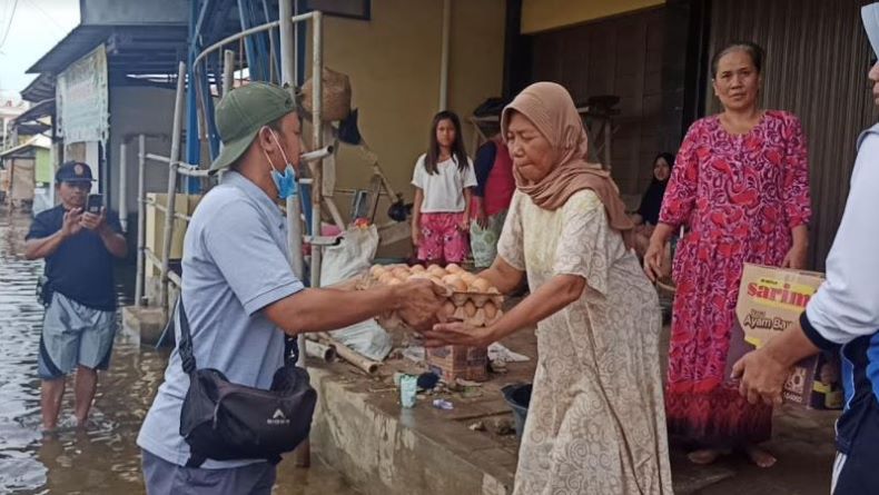 Peringati HPN, PWI Pekalongan Gelar Baksos untuk Korban Banjir 