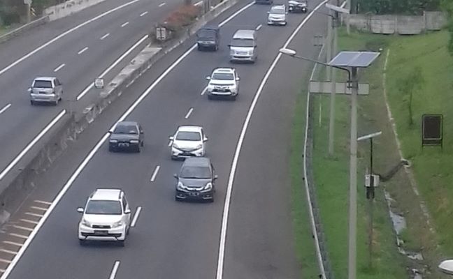 title Awas! Pelanggar di Tol Cipularang Purwakarta Akan Ditindak, Tidak Ada Salam Tempel Awas! Pelanggar di Tol Cipularang Purwakarta Akan Ditindak, Tidak Ada Salam Tempel
