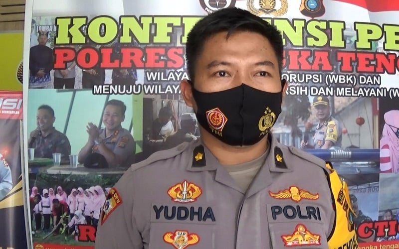 title Polres Bangka Tengah Imbau Masyarakat yang Rayakan Imlek Patuhi Prokes Polres Bangka Tengah Imbau Masyarakat yang Rayakan Imlek Patuhi Prokes