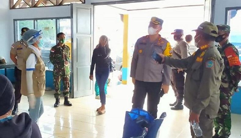 Libur Imlek, Polres Kepulauan Sitaro Perketat Pemeriksaan di Pelabuhan Ulu Siau