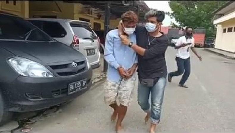 title Gegara Harta Warisan, Kepala Dusun dan Istrinya Tewas Dibantai Keponakan Gegara Harta Warisan, Kepala Dusun dan Istrinya Tewas Dibantai Keponakan