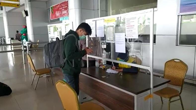 Diduga Pakai Surat Keterangan Rapid Test Antigen Palsu, 18 Siswa IPDN di Palu Gagal Terbang 
