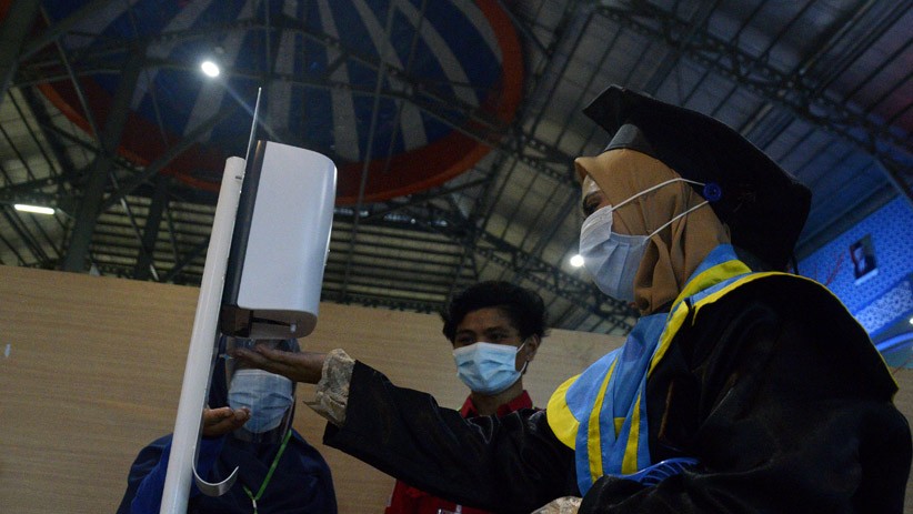 Ribuan Mahasiswa Universitas Muhammadiyah Makassar Ikuti Wisuda Tatap Muka - Bagian 2