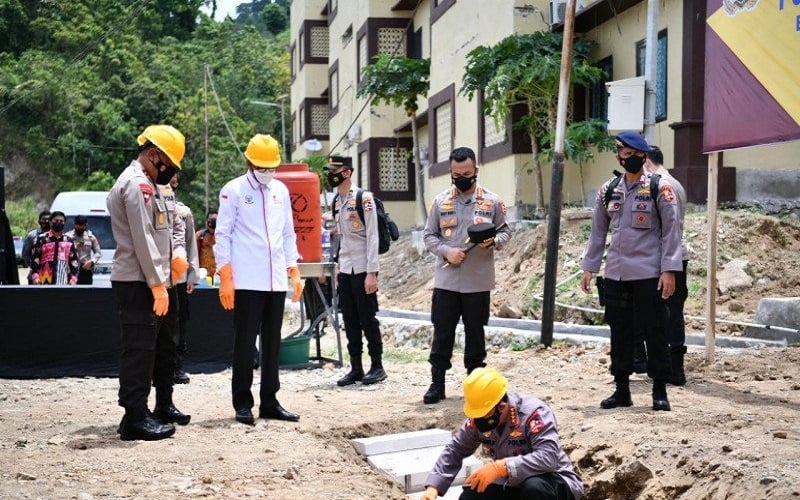 Pemprov Sulsel Bangun 50 Hunian Tetap untuk Keluarga Polda Sulbar