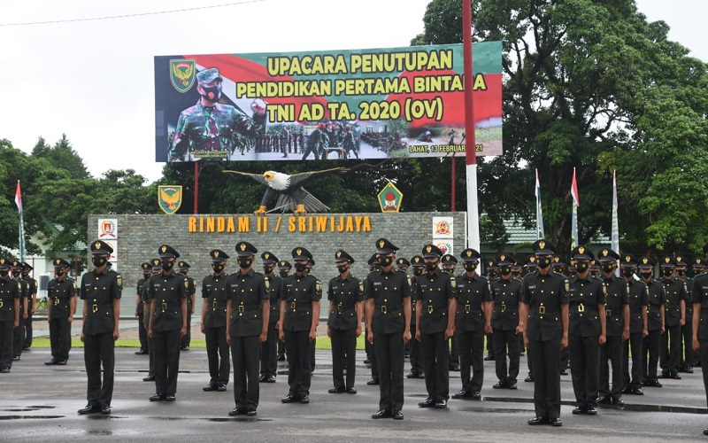 307 Pemuda Dilantik Jadi Sersan TNI, Pangdam II Sriwijaya: Kalian Terikat Aturan Militer 
