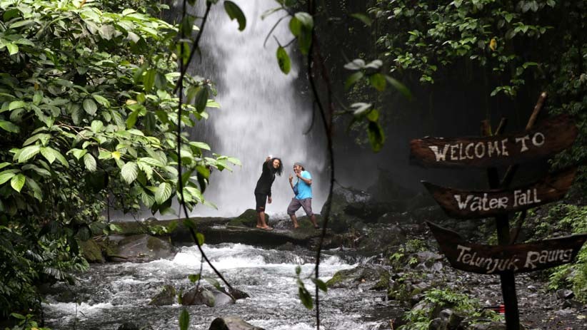 Keindahan Air Terjun di Kaki Gunung Raung - Bagian 2