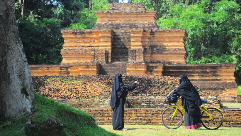 Kawasan Candi Muaro Jambi Dipadati Wisatawan saat Libur Imlek - Bagian 2