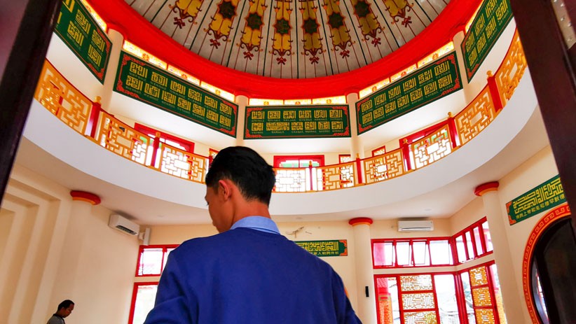 Melihat Arsitektur Masjid Babah Alun Desari Menyerupai Bangunan Etnis Tionghoa - Bagian 5