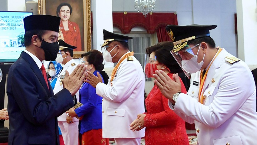 Presiden Jokowi Lantik Gubernur Sulut dan Guburnur Kaltara di Istana Negara - Bagian 2