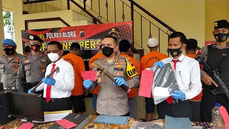 Polisi Tangkap 3 Pelaku Pembalakan Liar dan Penganiayaan Mantri Hutan di Blora