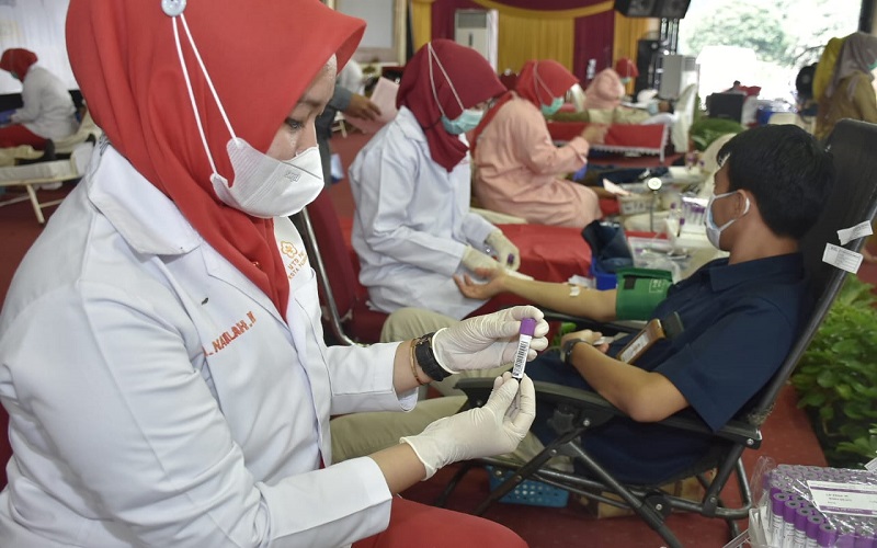 Cari Pendonor Plasma Konvalesen, Pusri Gelar Screening Donor Darah