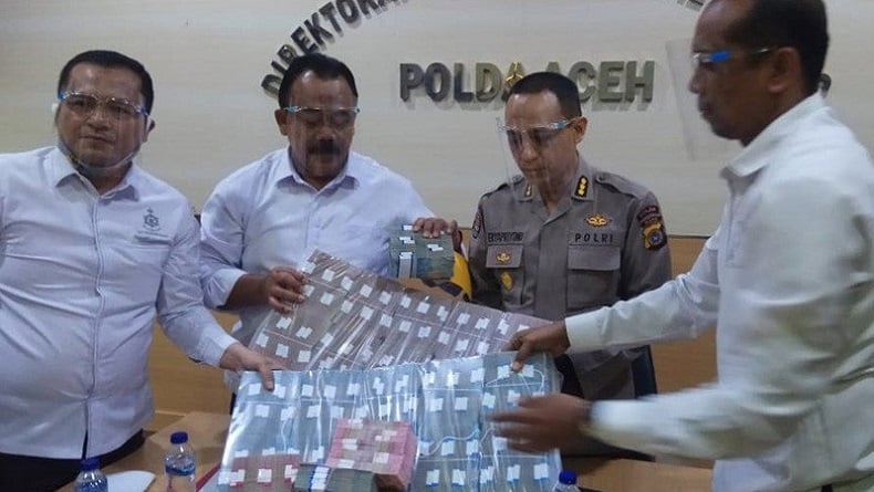 Polisi Tahan Tersangka Korupsi Sertifikasi Aset Tanah PT KAI Sub Divre Aceh
