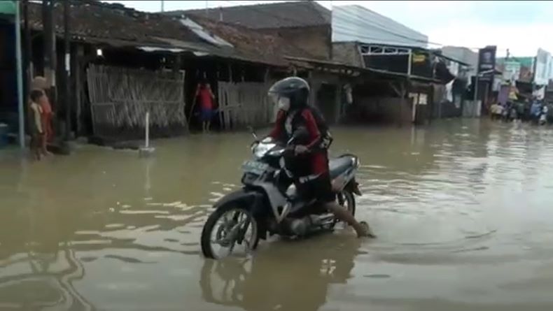 Sungai Babakan Meluap, Ratusan Rumah di Ketanggungan Brebes Kebanjiran 