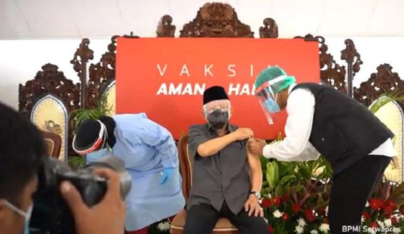 Suntik Vaksin Covid di Usia 77 Tahun, Wapres Ma'ruf Amin Tak Rasakan Sakit