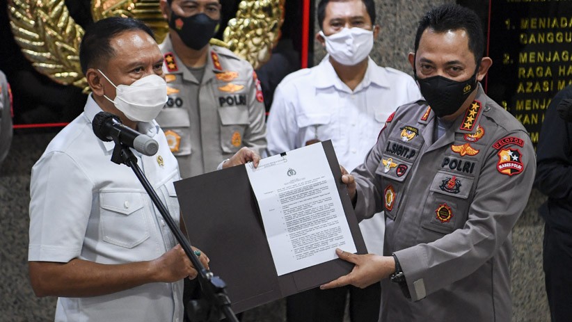 Kapolri Berikan Izin Pelaksanaan Turnamen Pramusim Piala Menpora 2021 - Bagian 1